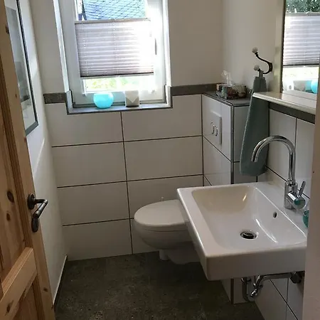 Artgerecht Ferienhaeuser 度假居 *